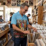 Man_browsing_records_vinyl_shop_202607222234_2